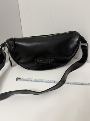 Armani Exchange μαύρη τσάντα μέσης χιαστί