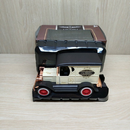 Antique Toy Truck miniature new 1:32 scale metal with mechanism