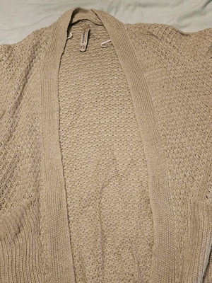 Pull & Bear πλεκτή ζακέτα μεταχειρισμένη, μπεζ, μέγεθος M