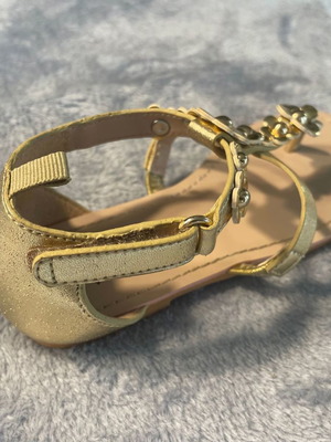 H&M children's sandals Size 26
