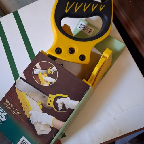 Hand Saw 350 mm with Mitre Box new