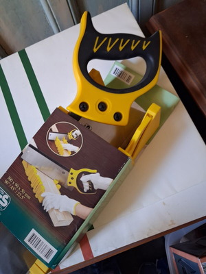 Hand Saw 350 mm with Mitre Box new