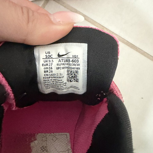 Nike Star Runner kids' athletic shoes used, pink with white sole size 27