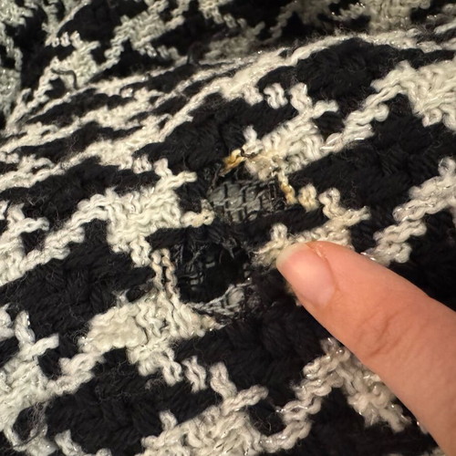 Knitted pie de poule coat used, size medium, black and white