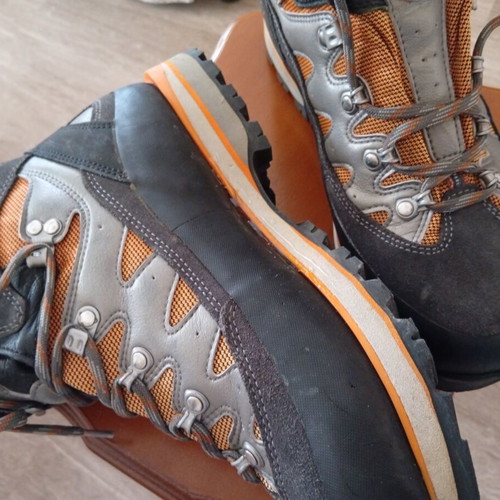 Meindl Mont Blanc GTX hiking boots, grey and orange