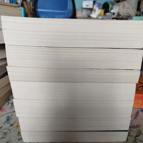 John Connolly book set of 7 like new, Greek language