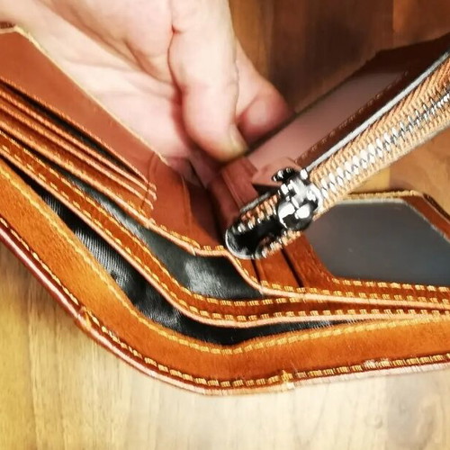 Men's RFID Wallet new, brown leather