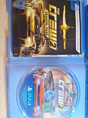 The Crew 2 PS4 game used