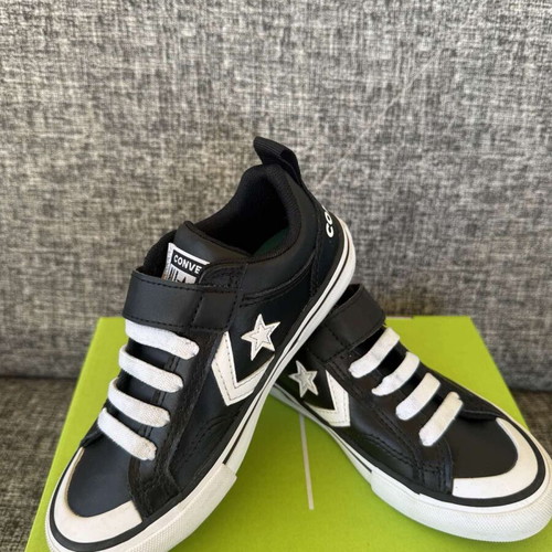 Converse unisex leather sneakers like new, size 28 (17 cm)