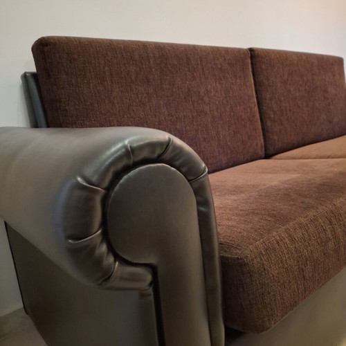 Three-seater sofa like new, genuine leather and fabric, walnut wood frame
