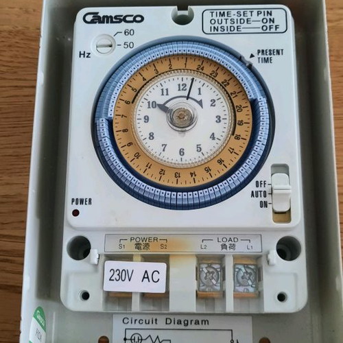 Adeleq 230V timer used