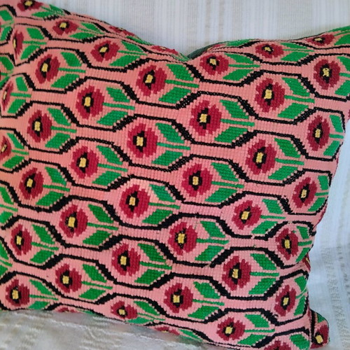 Large embroidered pillow new 60x50 cm