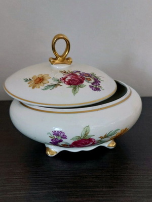Vintage Bavaria Porcelain Covered Bowl like new