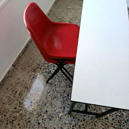 Desk with chairs used, ideal for tutoring centers