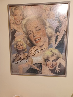 Marilyn Monroe Puzzle Board like new 75x60 in frame