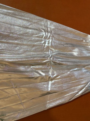 BSB skirt size M like new, mini length, white silver