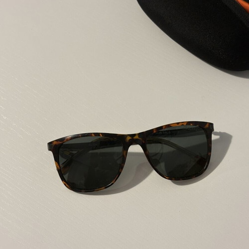 EL Gio tortoiseshell polarized sunglasses with black metal arms