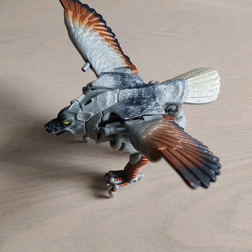 Beast Wars figure used wolf - eagle