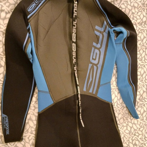 Gul Response 3/2 wetsuit medium short like new for water sports