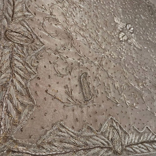 Silk embroidered tablecloth new 100x100
