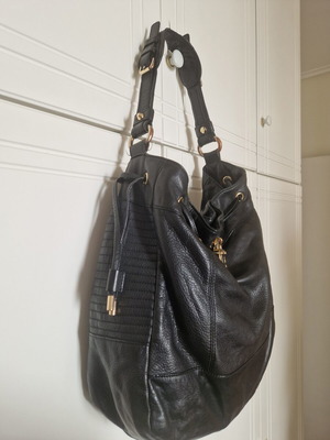 Juicy Couture shoulder bag used, black leather with gold details
