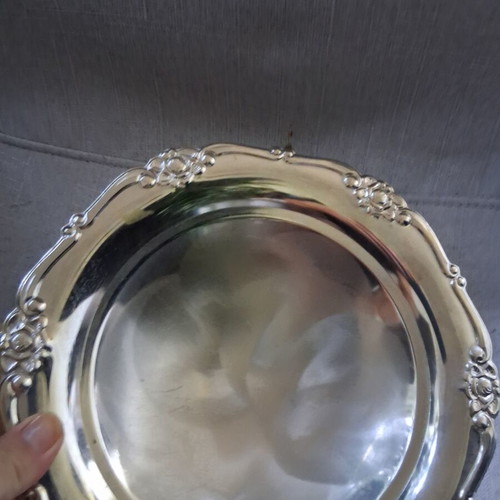 Vintage fountain dish like new