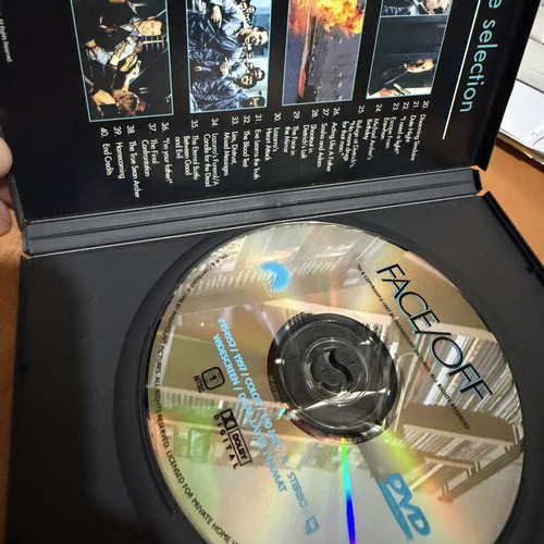 Face Off DVD like new with English subtitles region 1 NTSC