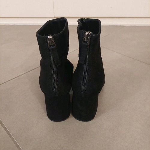 Black suede ankle boots Stradivarius used, size 38