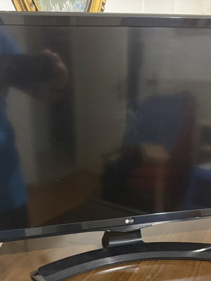 LG 24” Television like new