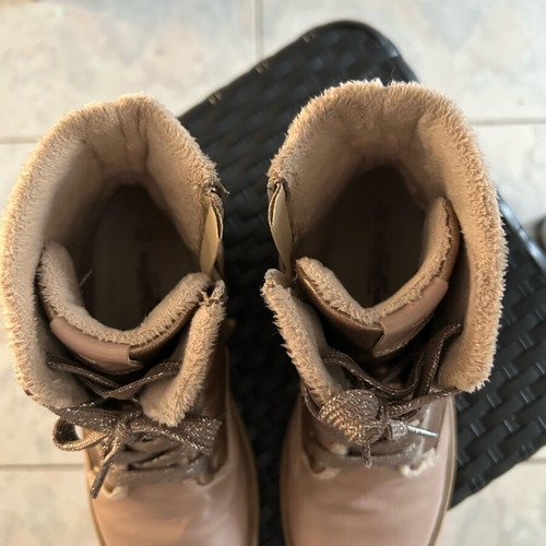Girls' boots size 34 like new