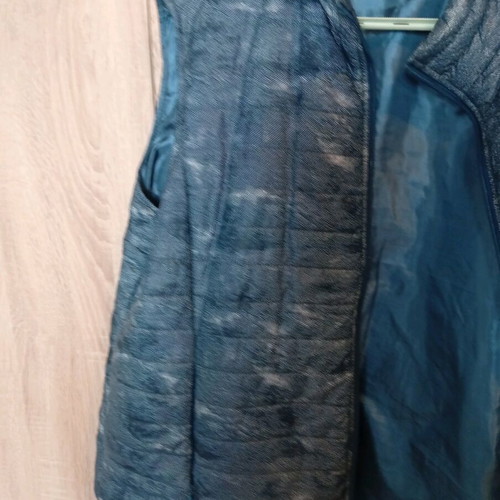 Celestino women's sleeveless jacket like new, blue, XL
