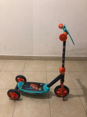 Children's scooter like new