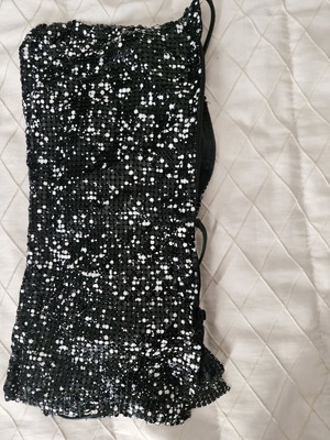 Top size S 36 8 like new, black sequined