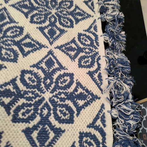 Handmade rug from India like new, blue and white