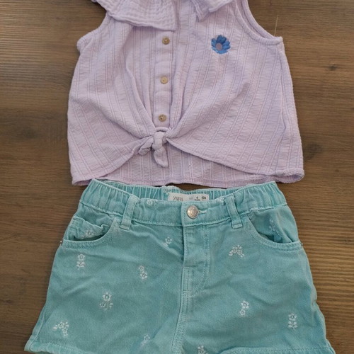Clothes pack for 3-3.5 years like new with gift socks and tights