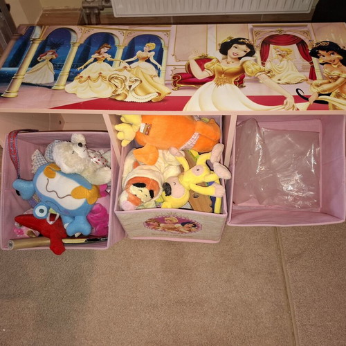 Toy chest like new, 80 cm with wheels