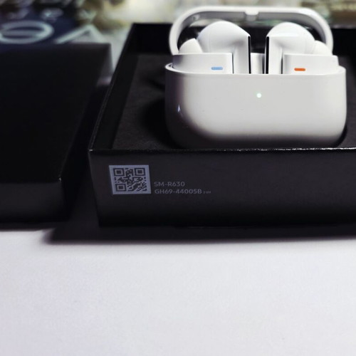 Samsung Galaxy Buds 3 Pro white like new