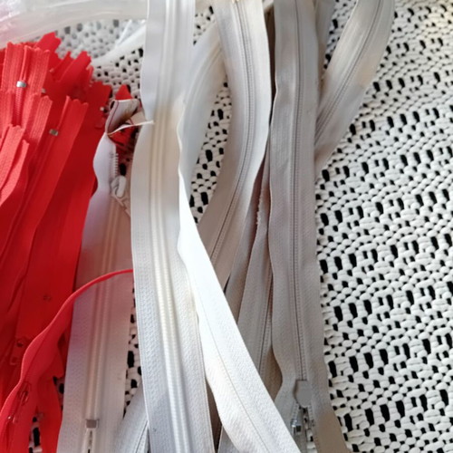 Zippers pack of 70 pieces, 13 cm and 33 cm, new