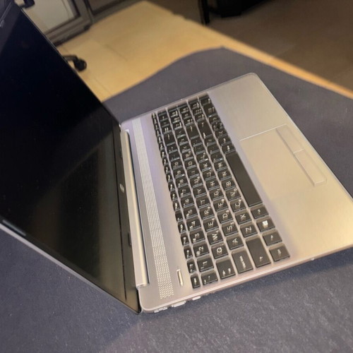 HP 15s-eq1009nv 15.6" FHD Ryzen 3-3250U 8GB 256GB SSD W10 S Natural Silver nearly unused