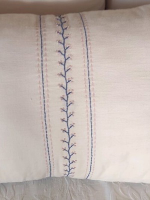 Decorative pillowcase like new without filling 50x48