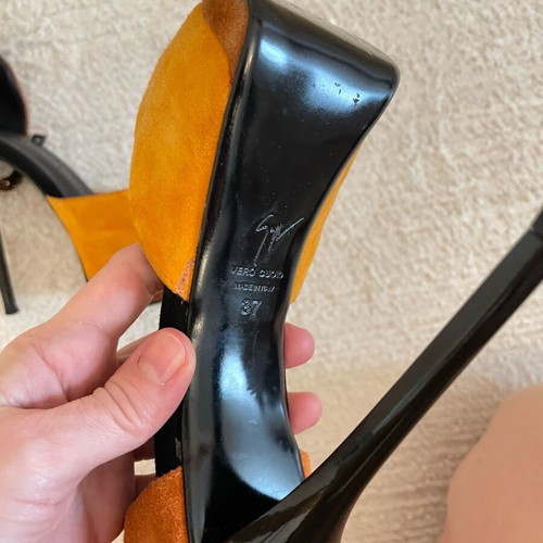 Giuseppe Zanotti stiletto heels used, size 37, black and brown