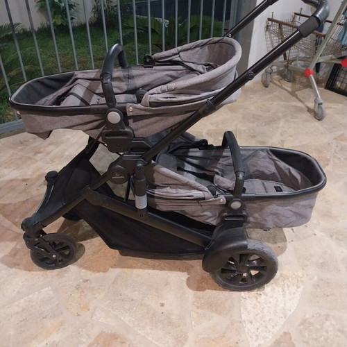 Motherbaby twin stroller 3 in 1 like new