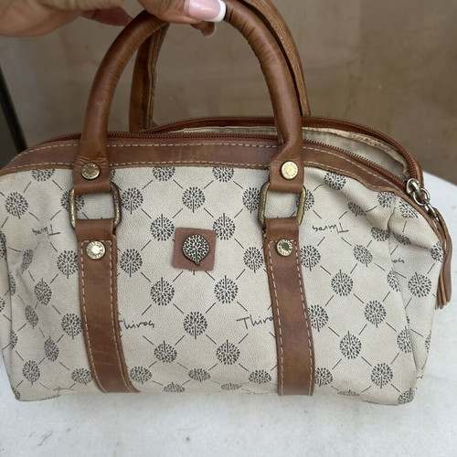 Thiros leather handbag, white beige