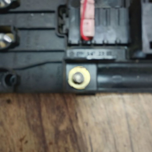Mercedes E-Class W211 fuse box 2115452301