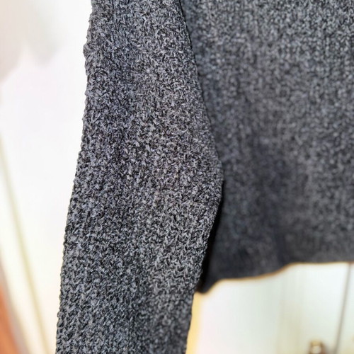 Drafter Fashion Therapy Grey Sweater Like New