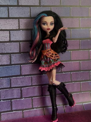Dracubecca Monster High doll