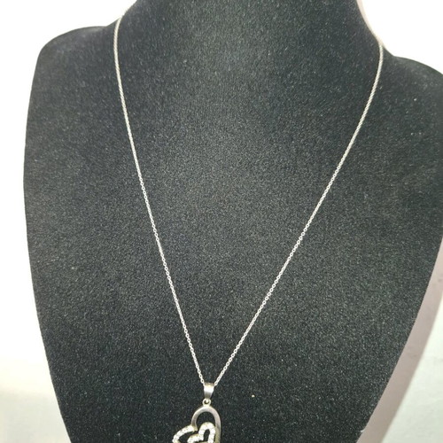 Silver necklace 925 like new with double heart