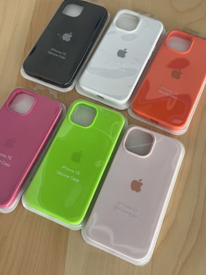 Apple Silicone Case for iPhone 15 new with microfiber lining