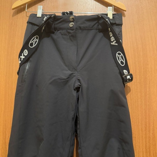 Exxtasy women's ski pants like new with detachable straps and HyperTEX