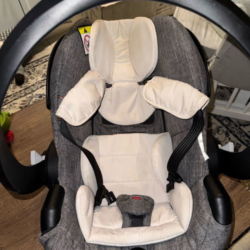 Stokke car seat like new with isofix -  100,00 - Vendora.cy